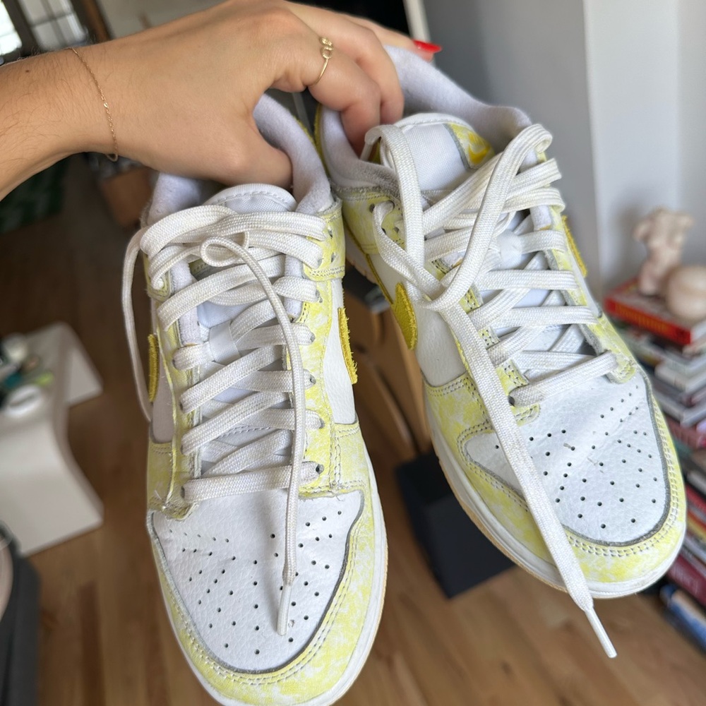 Nike Dunk Low Yellow Strike, Women’s 7.5 - Picture 3 of 8